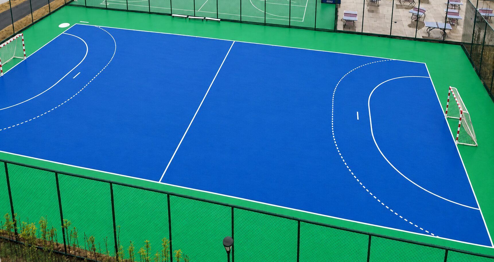 Outdoor multipurpose acrylic sports surface