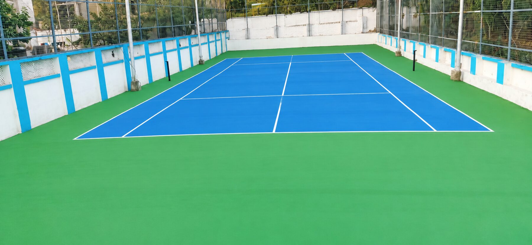 Outdoor synthetic acrylic tennis court